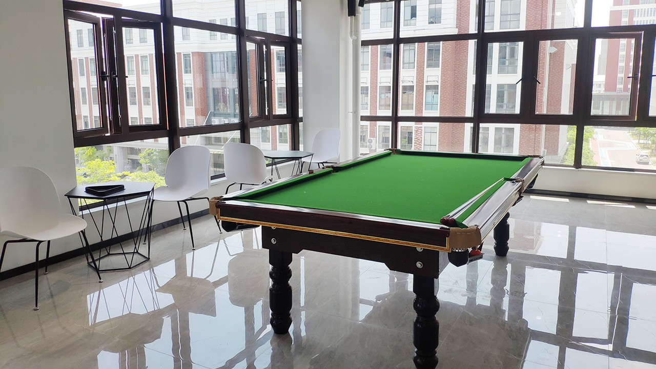 廠(chǎng)房(fáng)設備